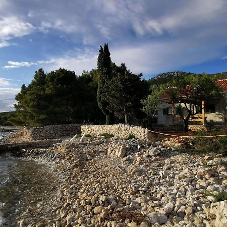 Kuca Za Odmor Obitelji Pedisic Villa Banj Buitenkant foto