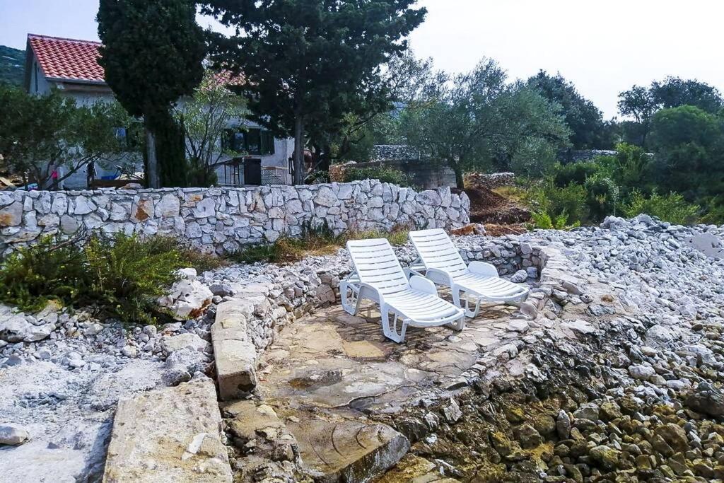 Kuca Za Odmor Obitelji Pedisic Villa Banj Buitenkant foto