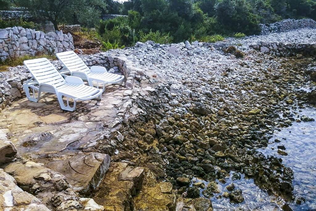Kuca Za Odmor Obitelji Pedisic Villa Banj Buitenkant foto