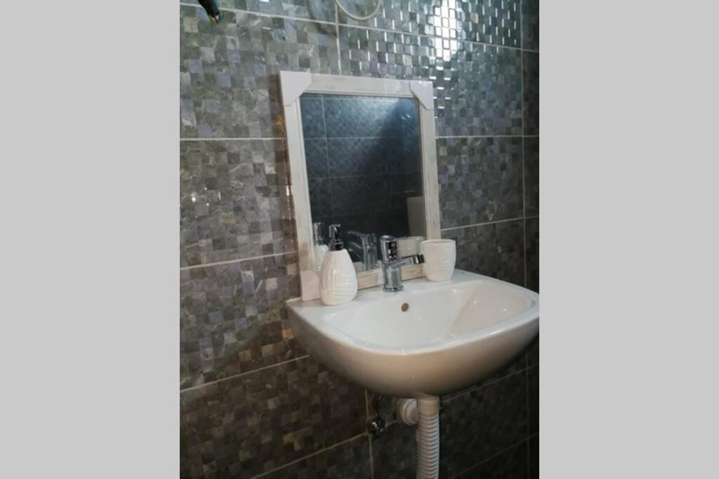 Kuca Za Odmor Obitelji Pedisic Villa Banj Buitenkant foto